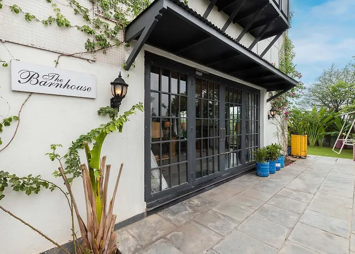 Stayvista'S The Barn House - Farm-View With With Bonfire, Indoor Pool & BarVilla